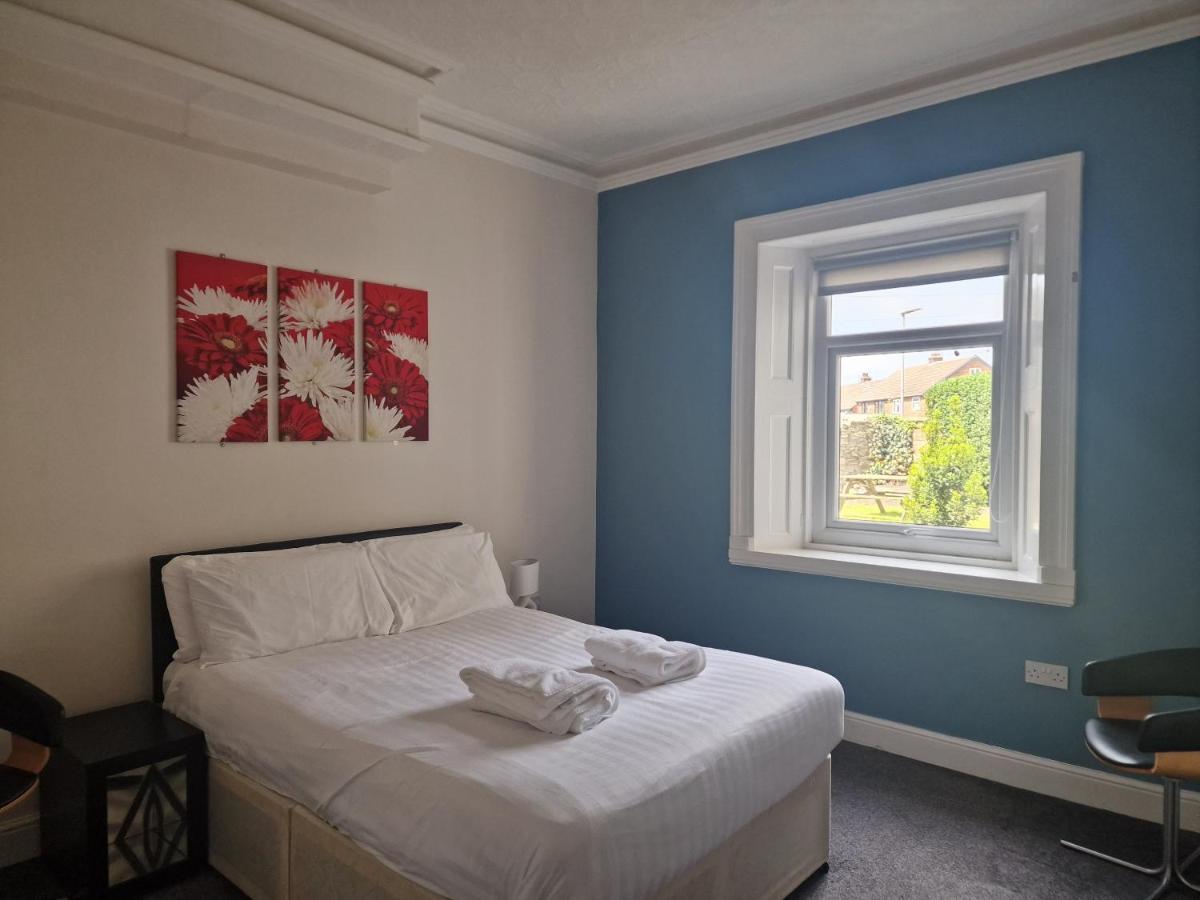 2 The Green, Exceptional Large House, Sea Views Loads Of Bathrooms Seaton Carew Exterior photo