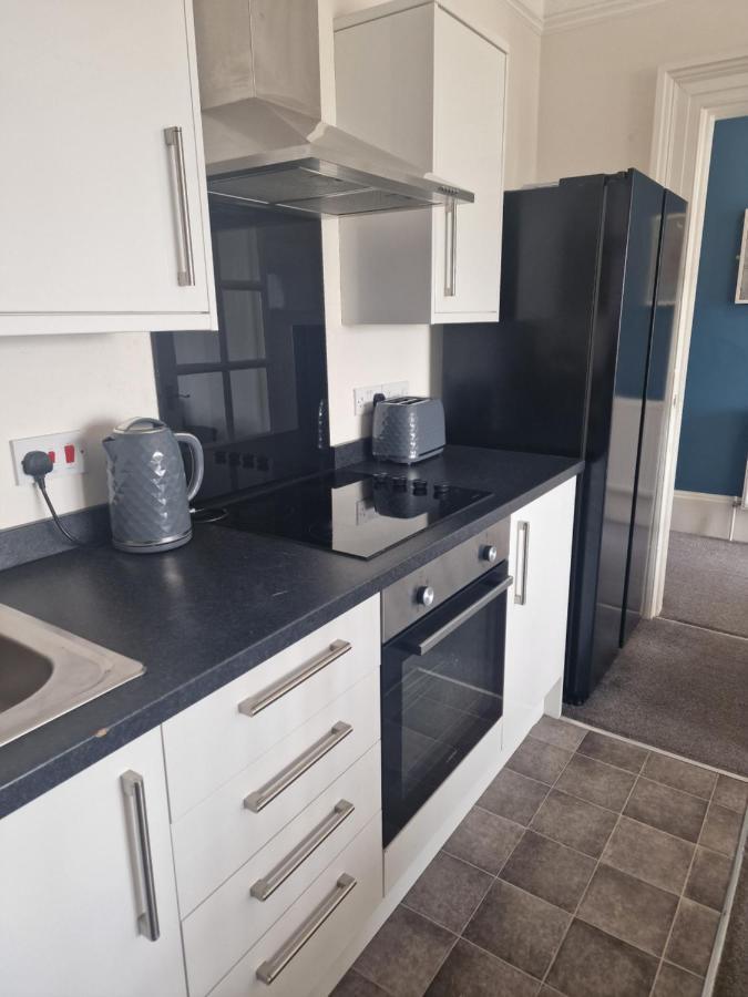 2 The Green, Exceptional Large House, Sea Views Loads Of Bathrooms Seaton Carew Exterior photo