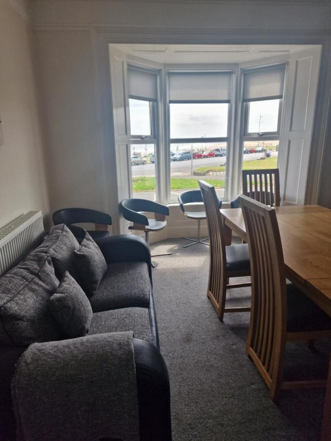 2 The Green, Exceptional Large House, Sea Views Loads Of Bathrooms Seaton Carew Exterior photo